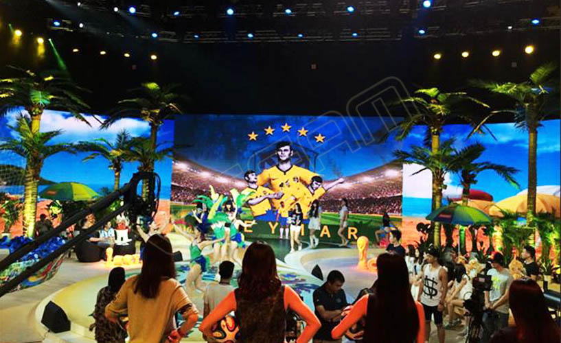 CCTV5�ݳ���LED������Vetris��Ŀ