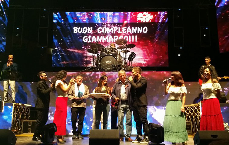 ����ķ�����̨����LED��ʾ������