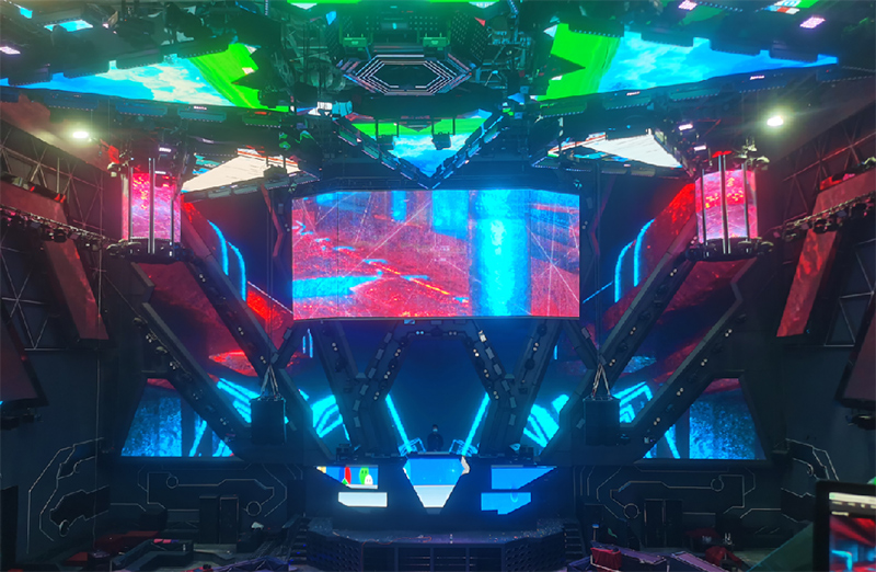 ��������MonicaĪ�ݿ��ư�LED͸������Ŀ